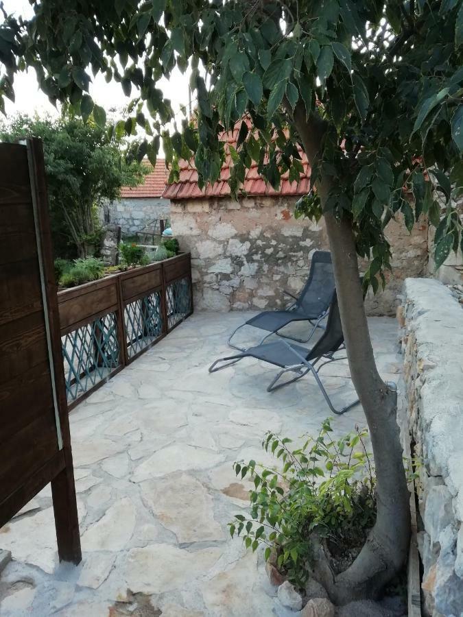 Krka Waterfalls Stonehouse Roko Lozovac Dış mekan fotoğraf